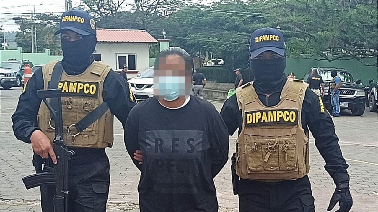 Mujer es capturada en el Distrito Central por ser presunta integrante de la Pandilla 18