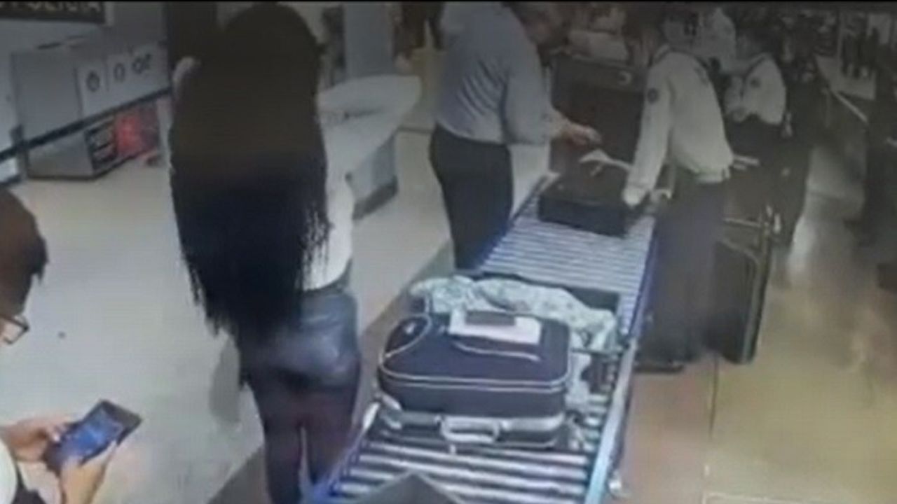 Imagen de Con 'narcopelucas', mujeres pretendían viajar con cocaína en el pelo