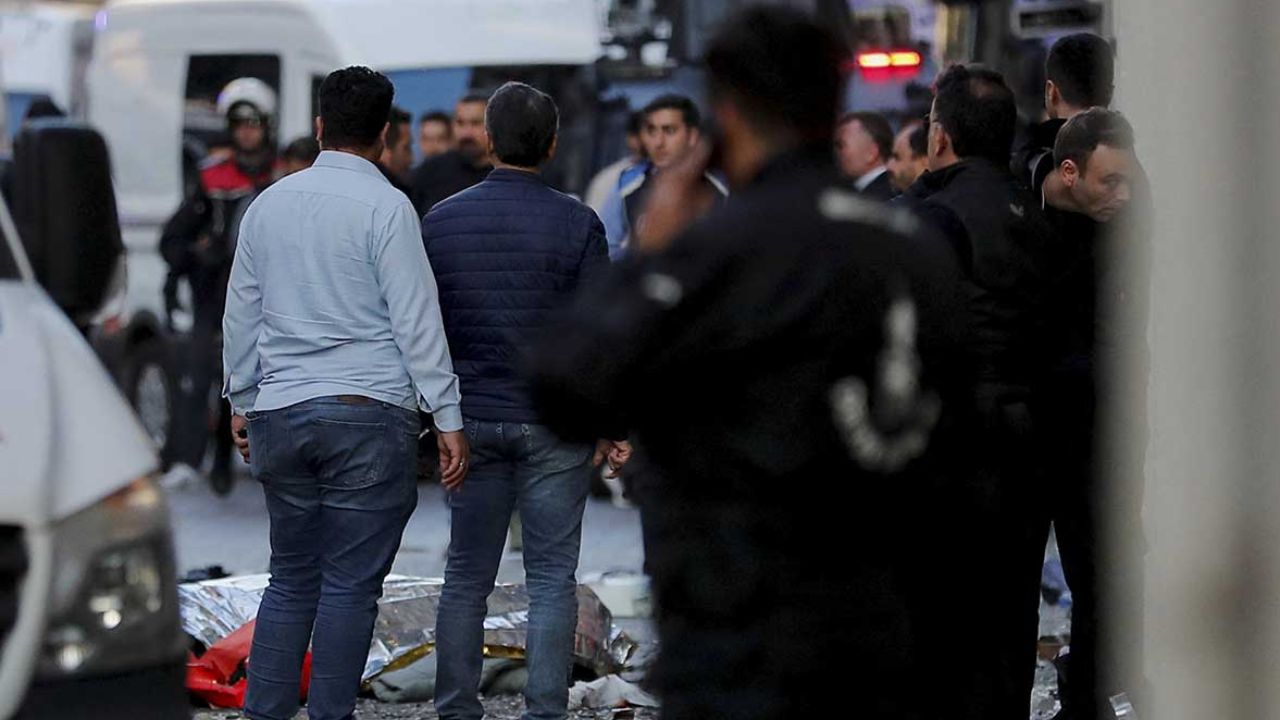 Seis muertos y 81 heridos en ataque terrorista en Estambul
