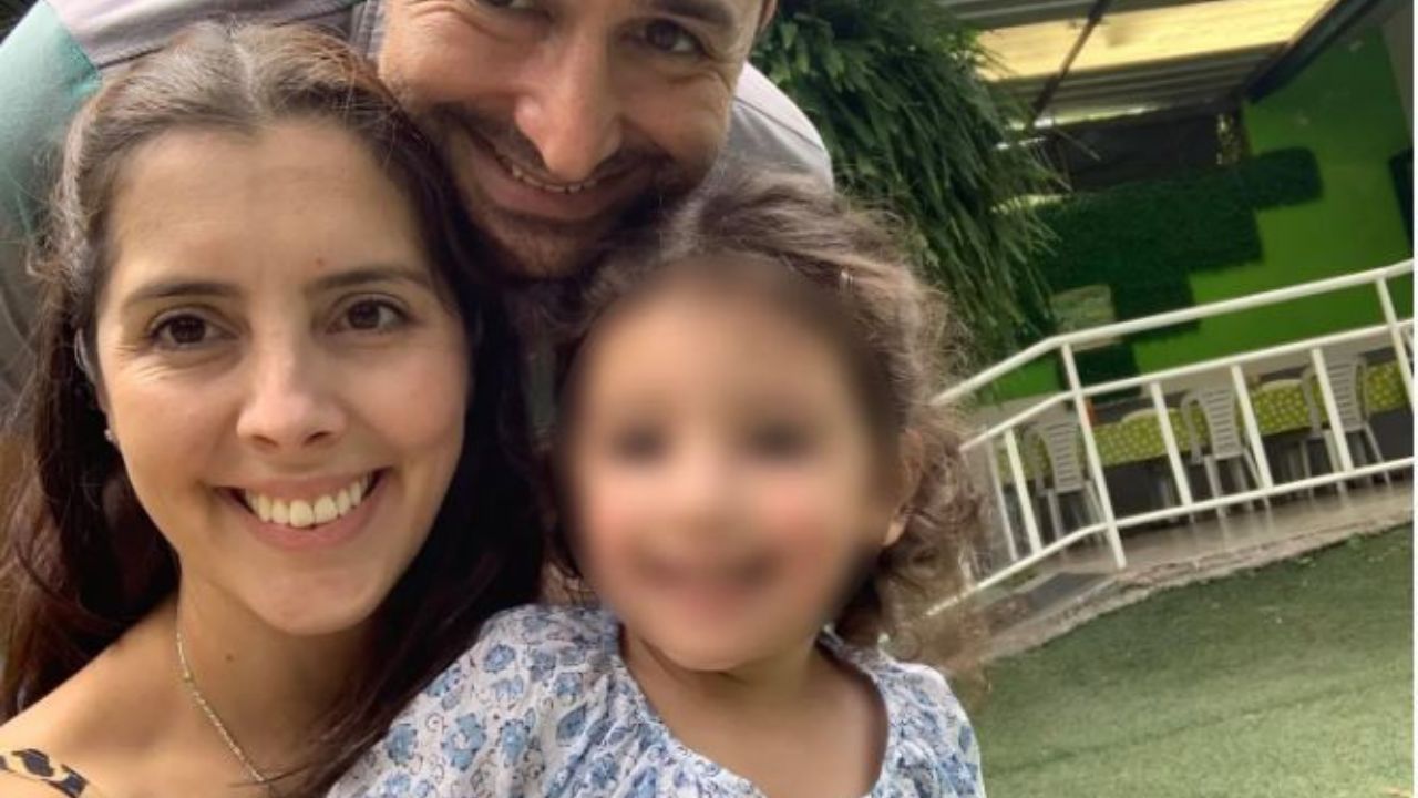 ¡Brutal choque! Viajaban a pasar Nochebuena en familia, pareja murió, su hija 5 años está grave