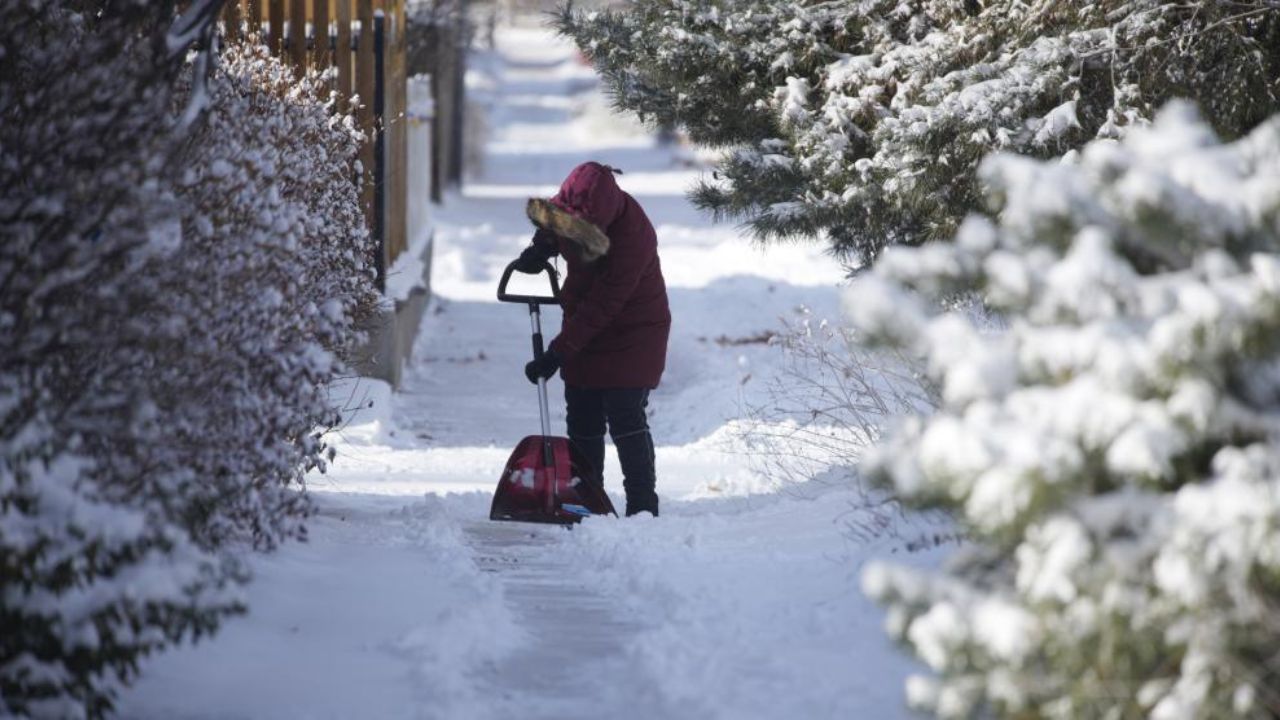 Navidad helada en EE.UU: más de un millón de hogares están sin electricidad