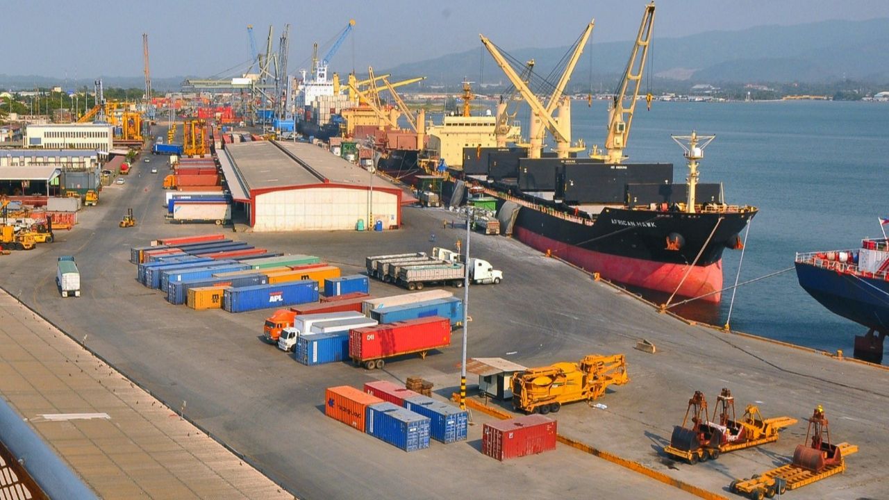 Aduanas responde a quejas por revisión de cajas de encomiendas procedentes de Estados Unidos