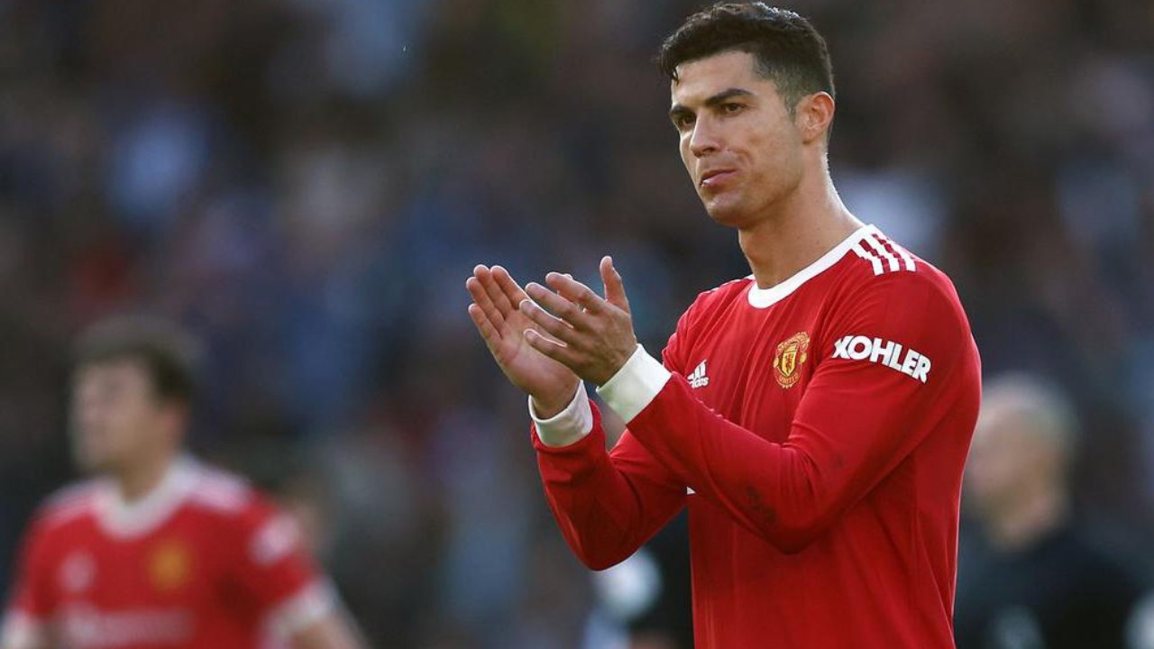 Afición del Manchester United le cantó a CR7 a manera de reclamo, ¿Se enfrió el amor?