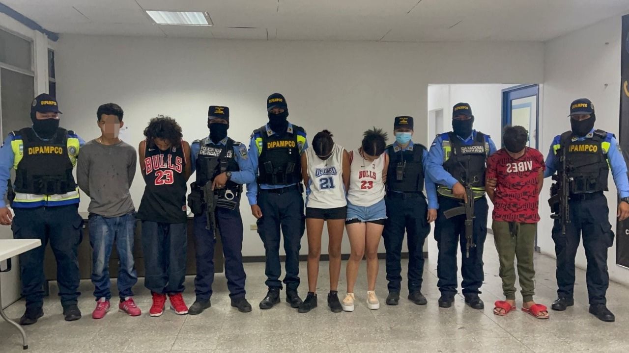 Detienen a cinco presuntos asaltantes en autobús en Tegucigalpa