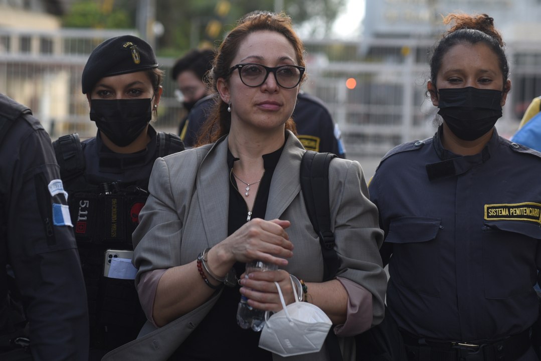 Condenan a exfiscal anticorrupción de Guatemala por abuso de autoridad