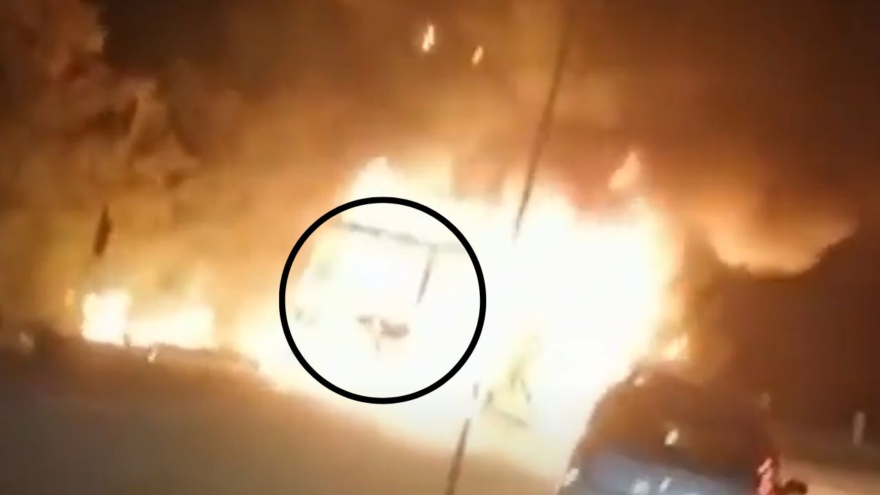 Un autobús se incendia en carretera de Sabanagrande, FM