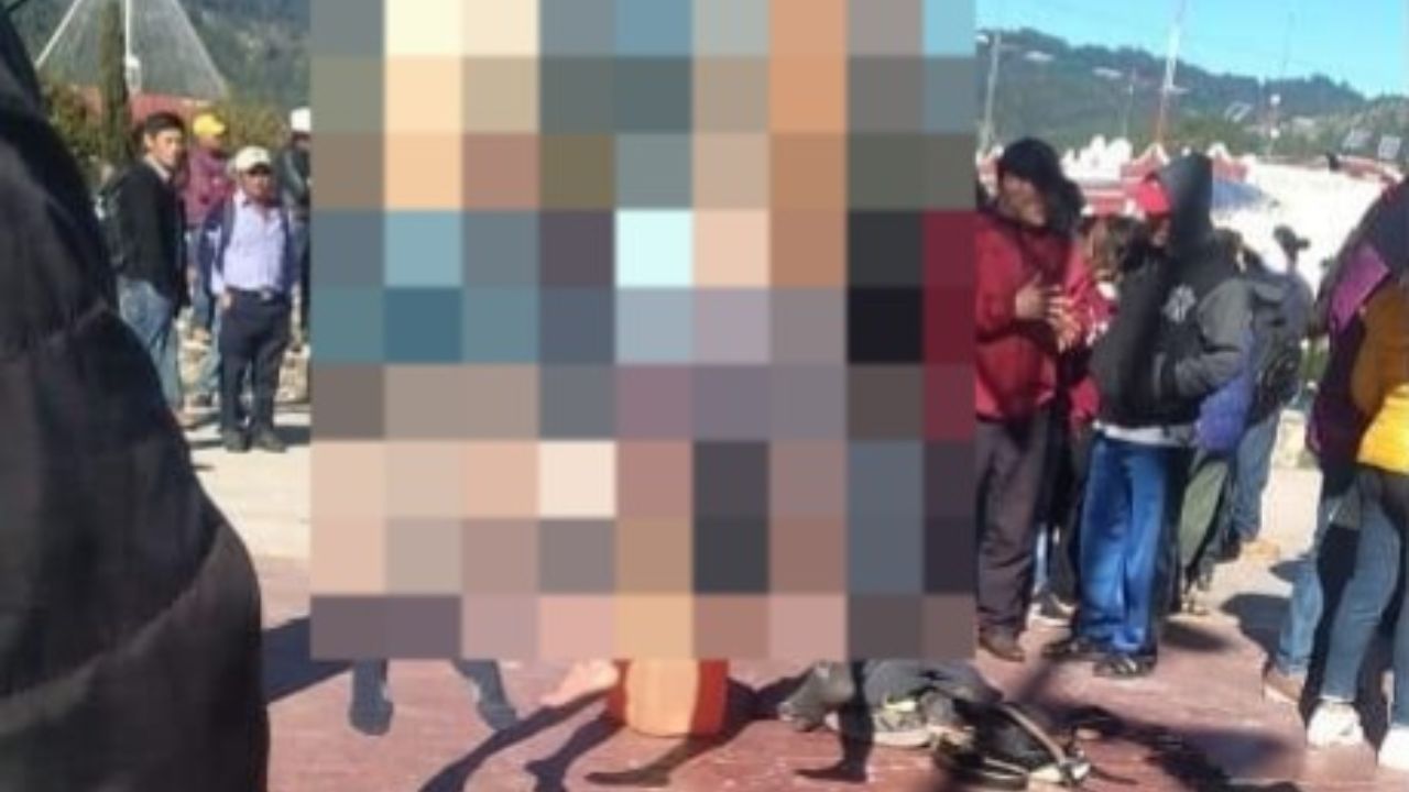 Cuelgan y azotan a cuatro presuntos ladrones de vehículos (vídeo)