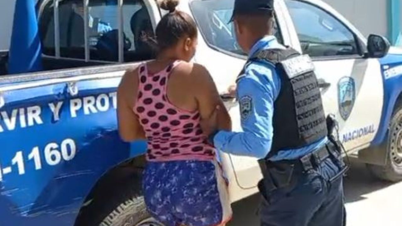 ¿Hondureña acusada de ahorcar a su hijo de 4 años sufre problemas mentales?