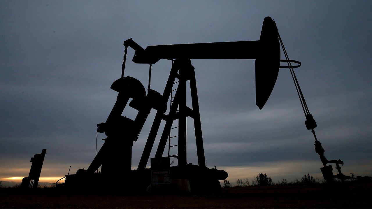El petróleo de Texas baja un 0,71 % y cierra en 78,96 dólares el barril