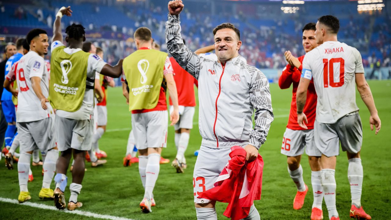 Suiza vence a Serbia en un emocionante duelo y acompaña a Brasil en octavos