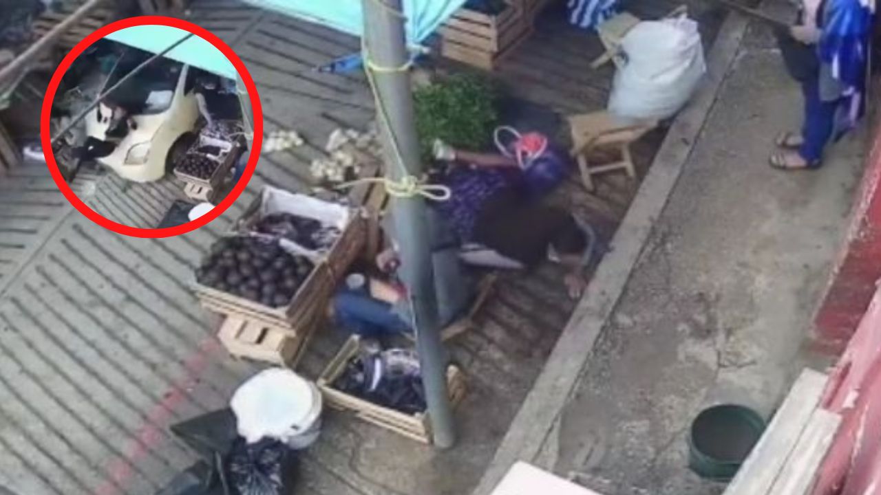 ¡Impactante vídeo! Conductor sin frenos arrolla a 6 personas cuando compraban en un mercado