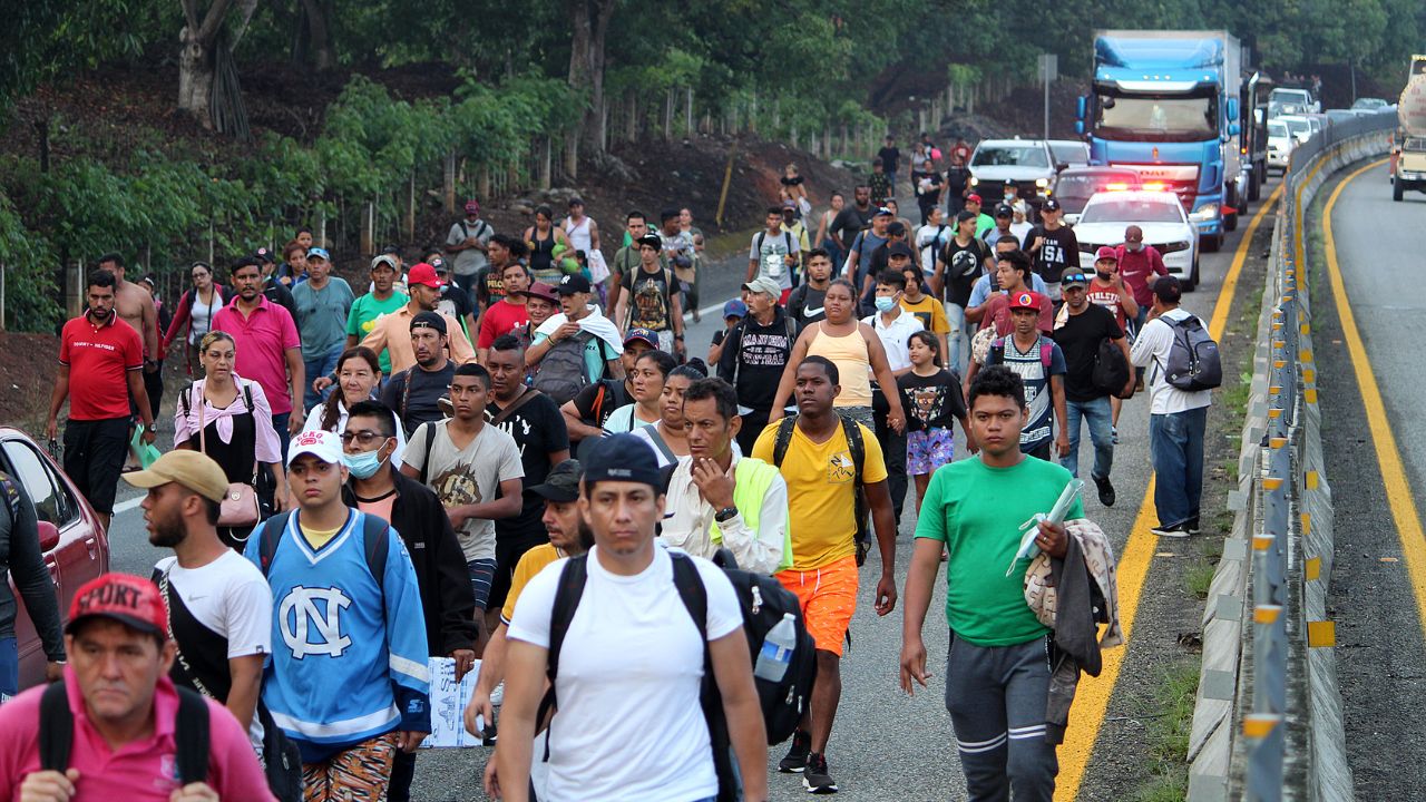Honduras recibió 94,339 deportados desde EE. UU. en 2022, un 27.5 % más que en 2021