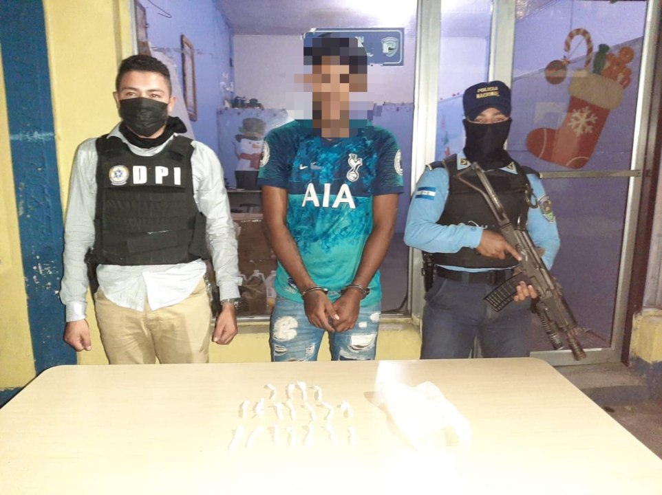 Arrestan a 'El Chuki' supuesto sicario de banda criminal 'Negro Chencho', por tráfico de drogas