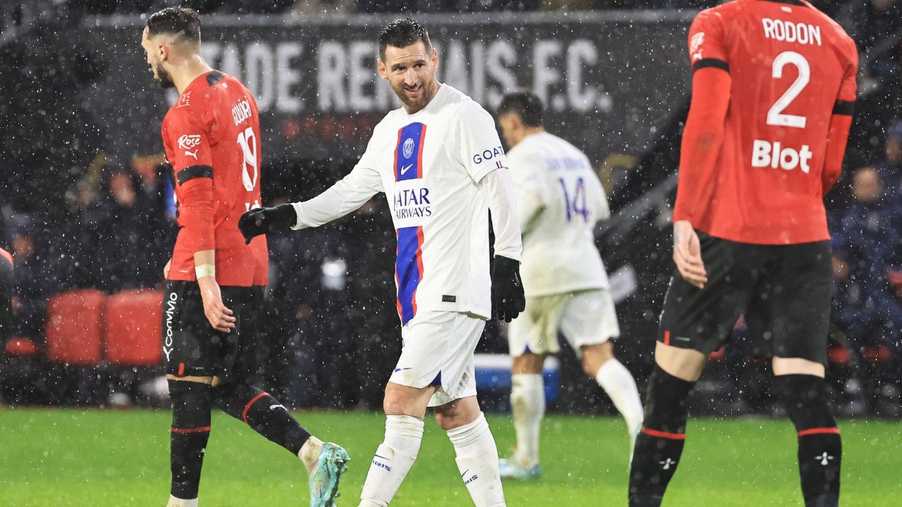 Señalan a Messi por 'solo caminar' en derrota del PSG ante Rennes en Ligue 1