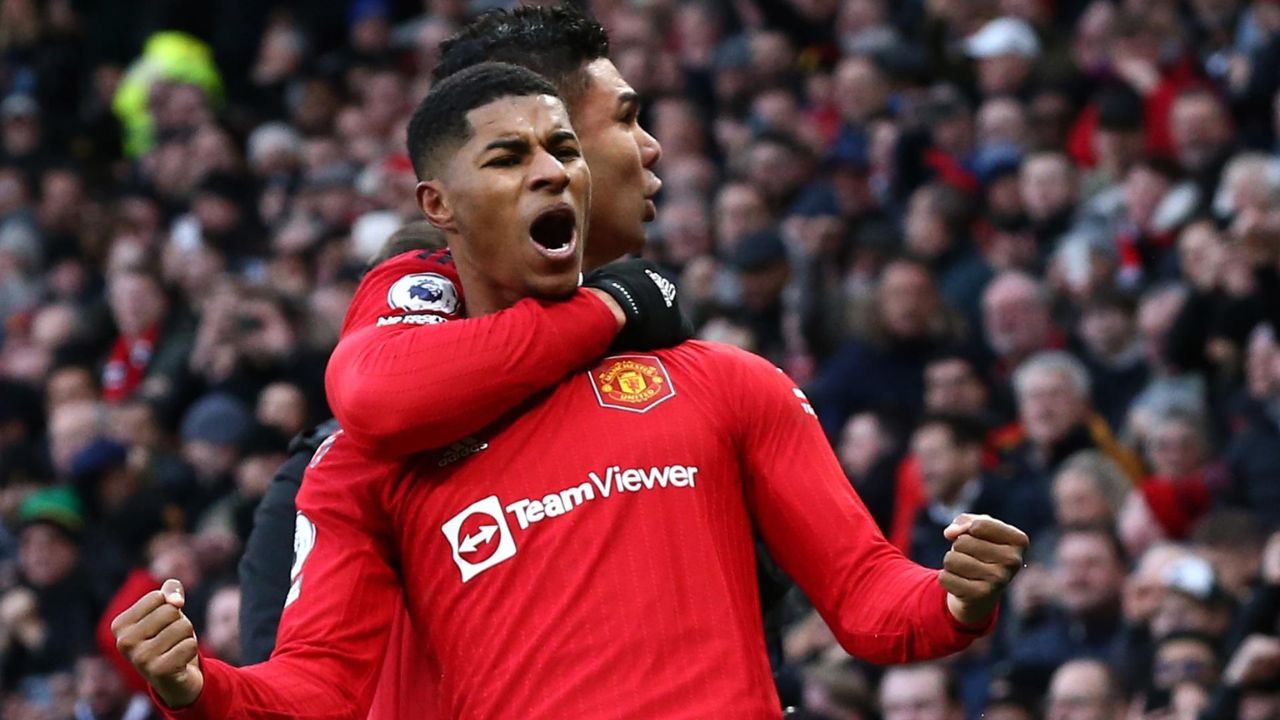 Imagen de United remonta ante el City y se queda con el derby de Manchester