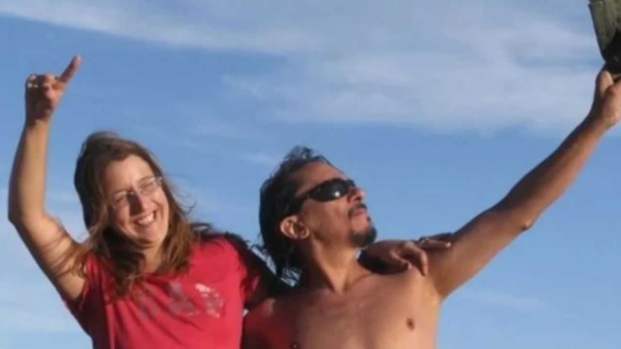 Esto pasó con mujer, que mutiló los genitales y le clavó un cuchillo en cada ojo, a su esposo