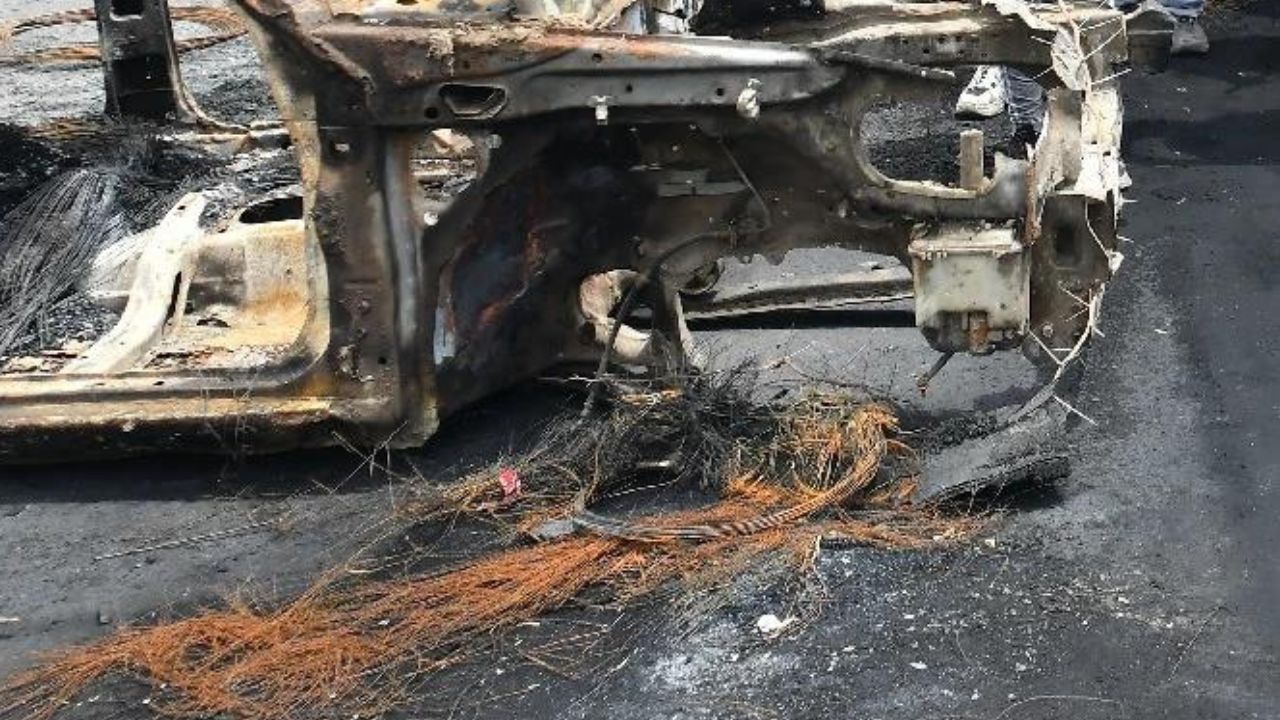 ¡Indignante! Turba quemó vivo a un policía dentro de su patrulla en Perú