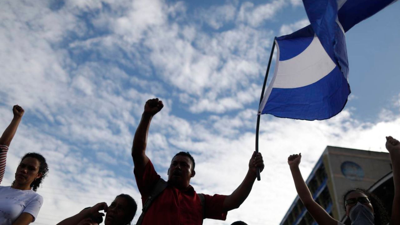 Imagen de Editorial HRN: Subdesarrollo y socialismo democrático