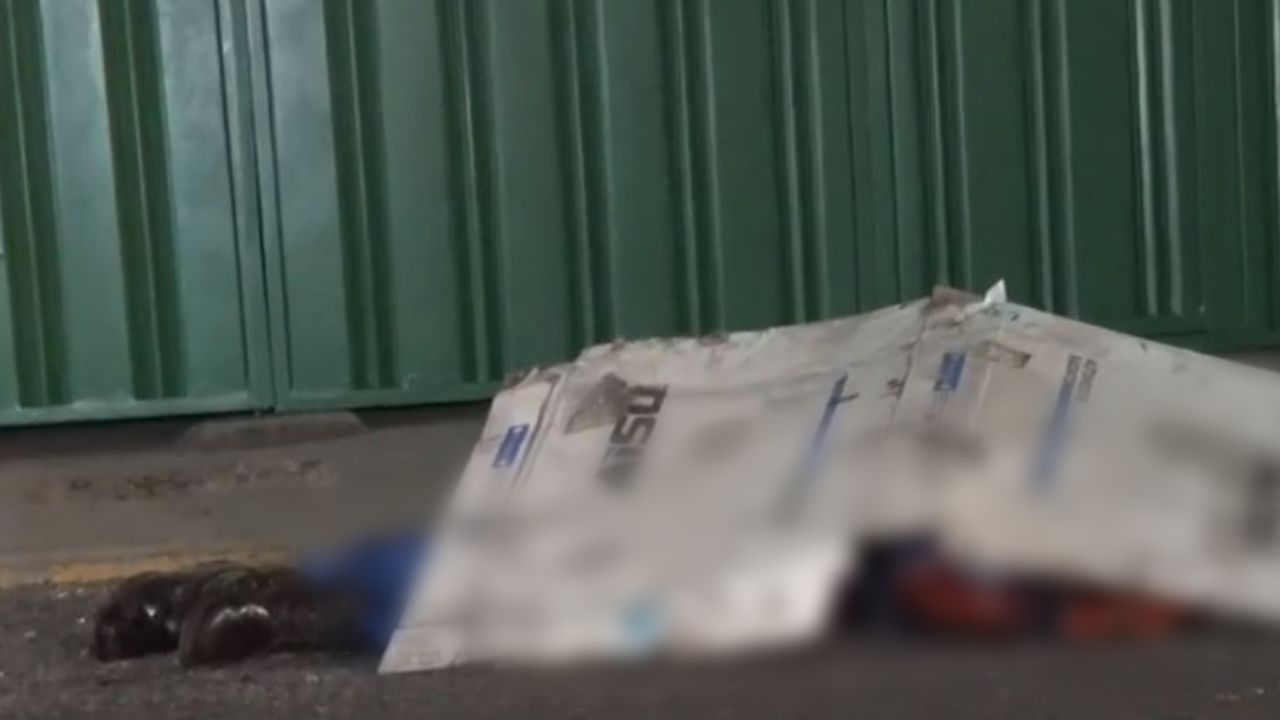 ¡Brutal! Hondureño se atacó con un puñal hasta matarse en plena calle de Comayagüela