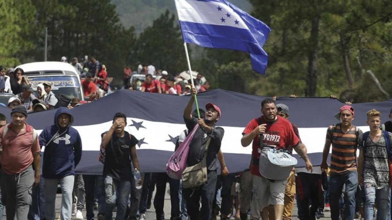 Imagen de Unos 1,200 hondureños emigran al día, entre ellos obreros calificados y profesionales