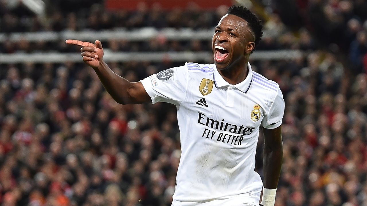 Real Madrid  remonta y golea al Liverpool y se encamina a cuartos de final en UCL