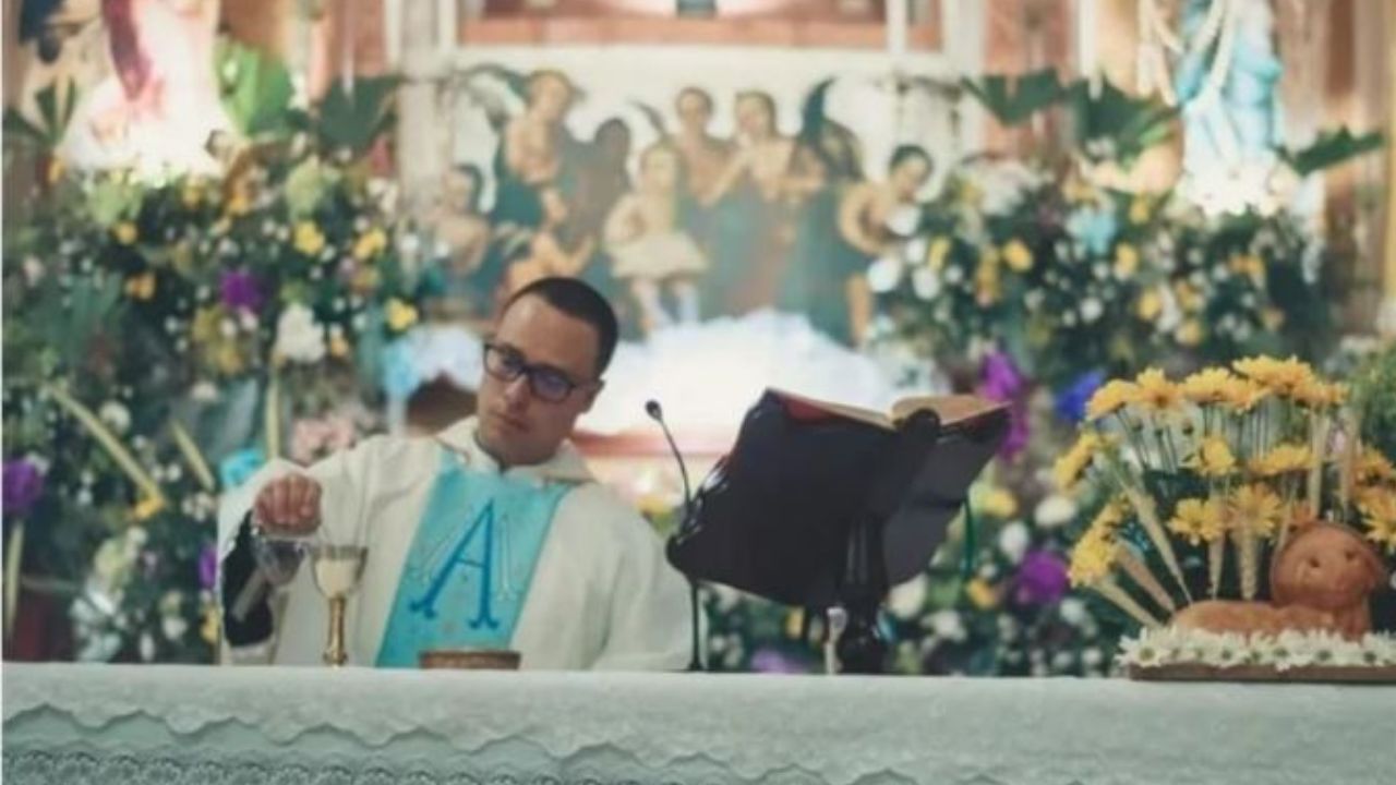 Imagen de En un bar hallan muerto a sacerdote: estuvo departiendo minutos antes con otra persona