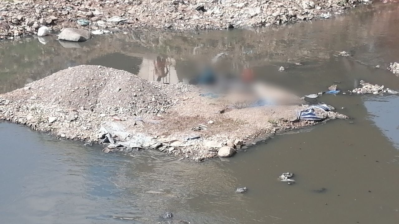 ¡Insólito! Cadáver hallado en el río Choluteca lleva 24 horas sin ser levantado por forenses