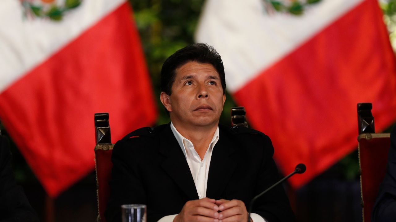 Dictan 36 meses de prisión preventiva para Castillo en caso de corrupción