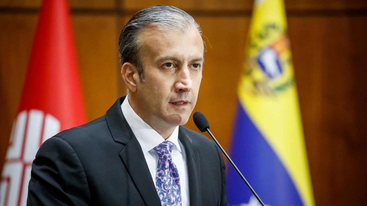 Renuncia el ministro de Petróleo de Venezuela ante denuncias de corrupción