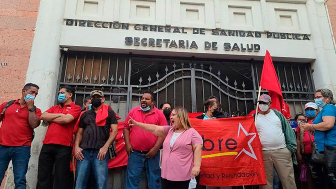 Supuesta solución a toma de centros de salud demuestra que partida la ganaron los políticos