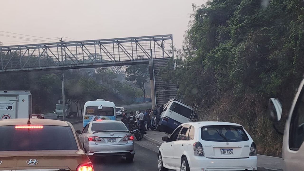 Desperfectos mecánicos ocasionó el accidente de bus en Tegucigalpa, revelan autoridades