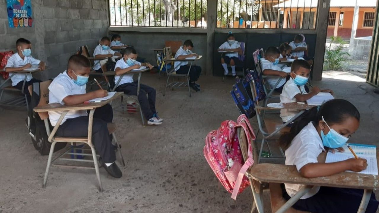 ASJ pide a Honduras declarar emergencia educativa y atraer a niños excluidos