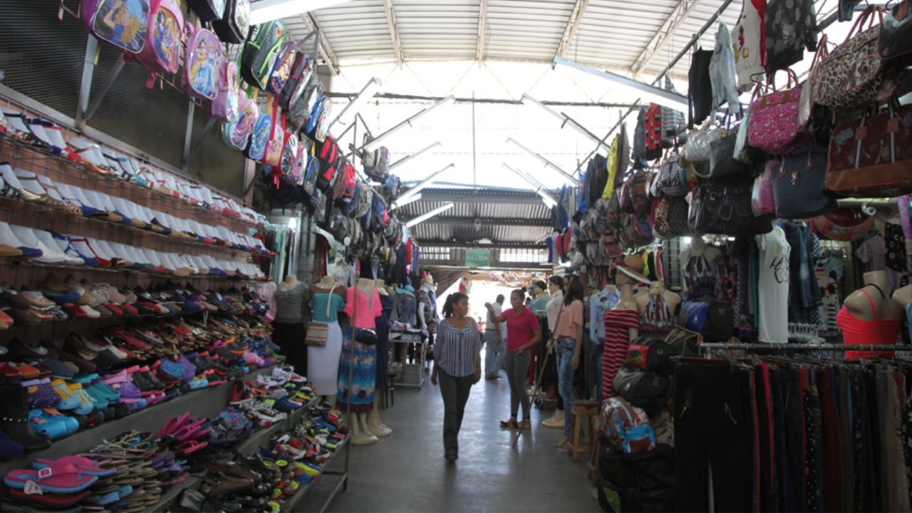 Emprendedores enfrentan dificultades para continuar sus operaciones