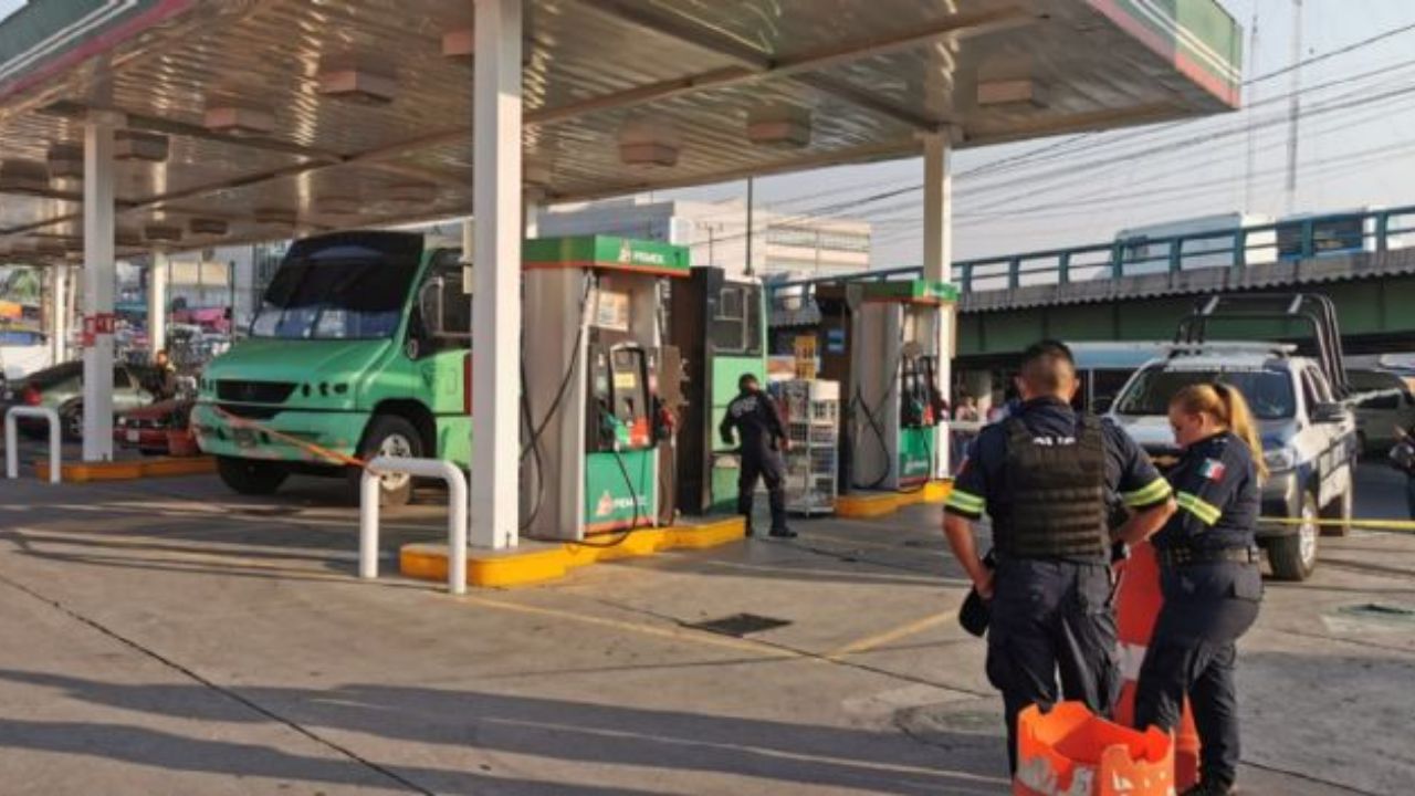 Mujer es atropellada y arrastrada por varios metros por conductor de autobús
