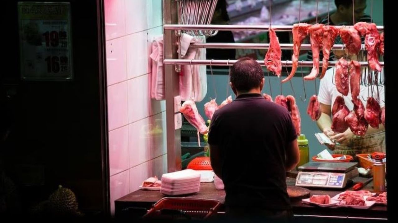 'Es un demonio', vídeo capta extraños movimientos en carnicería