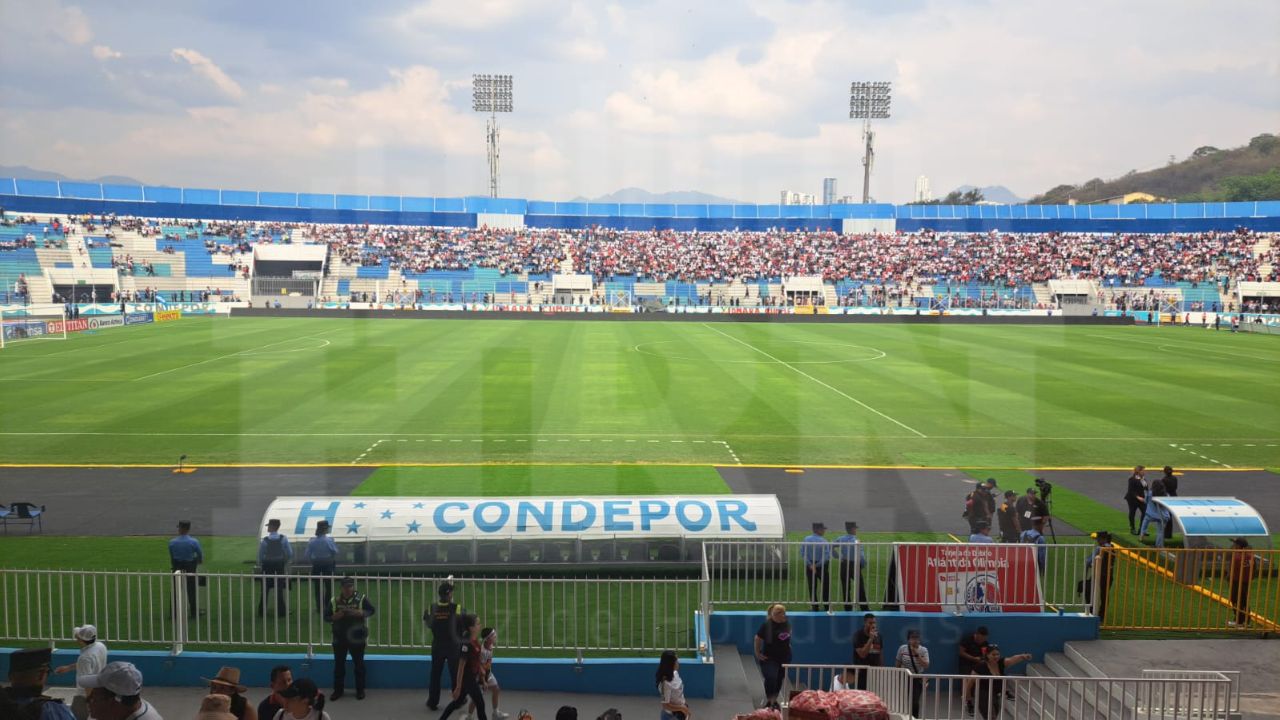 Imagen de En buen estado la grama híbrida del 'Chelato Uclés' tras la final entre Olimpia y Olancho FC