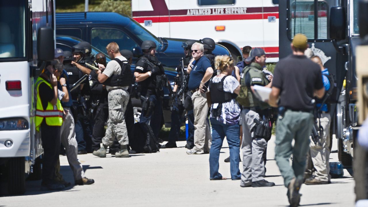 250 agentes buscan en las calles de Texas al mexicano que mató a 5 hondureños