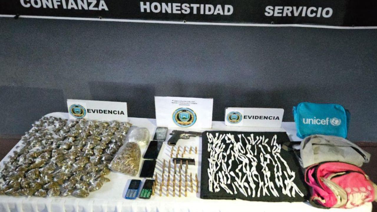 La Policía Nacional también decomisó munición al momento del arresto de los tres presuntos integrantes de la Pandilla 18. Foto: Grupo OPSA