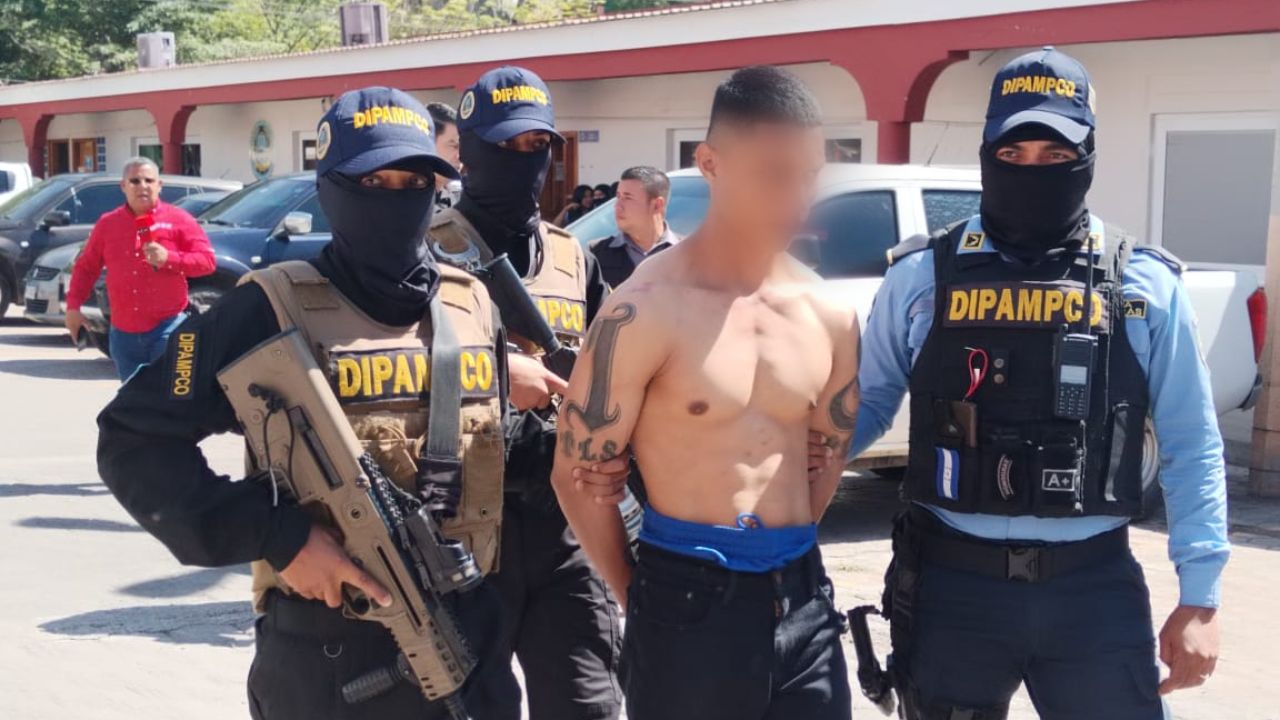 Imagen de 'Sustos que dan gusto', captura de pandillero enloqueció a las mujeres por su aspecto musculoso