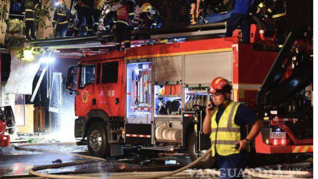 VIDEO: Al menos 31 muertos tras explosión de restaurante en China