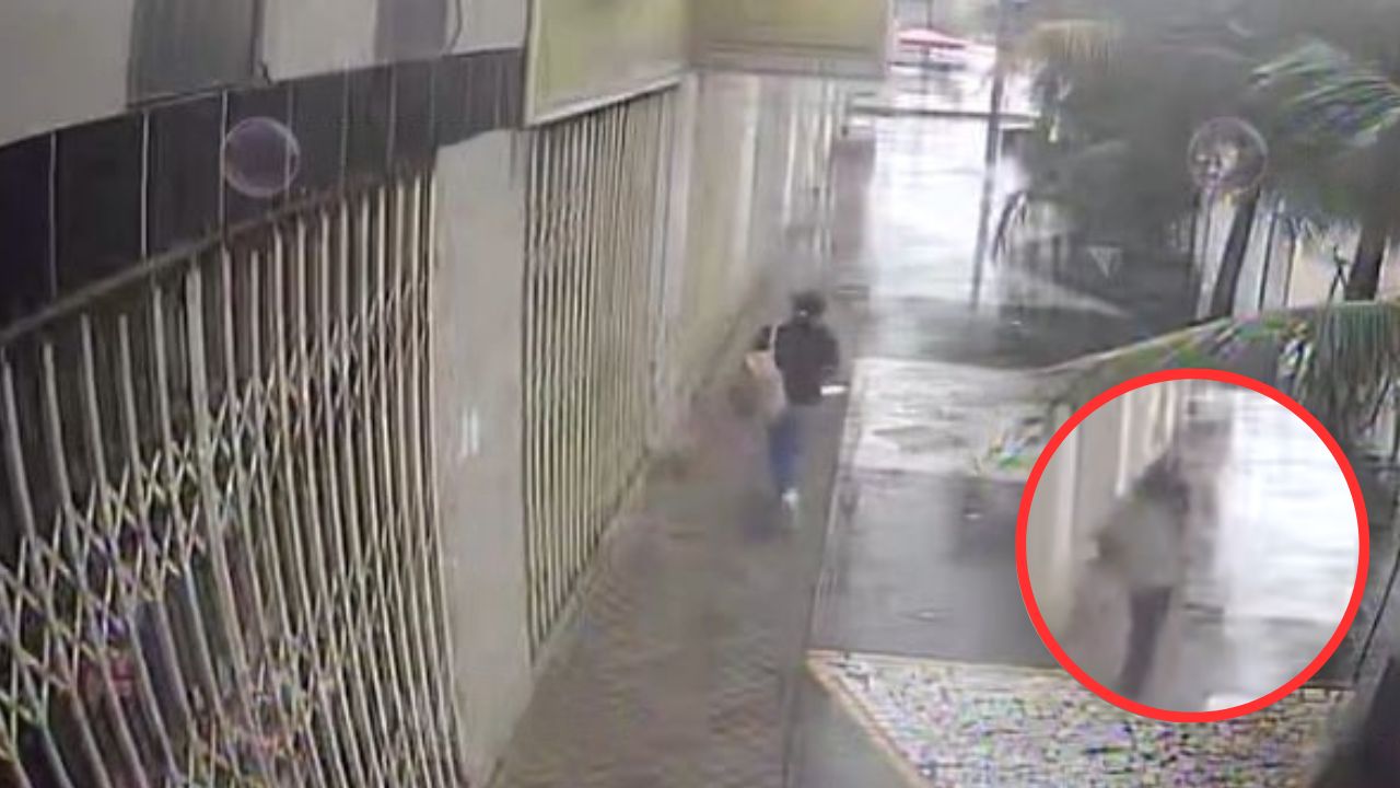 Vídeo: Hombre golpea y asfixia a una joven que se resistió a un asalto