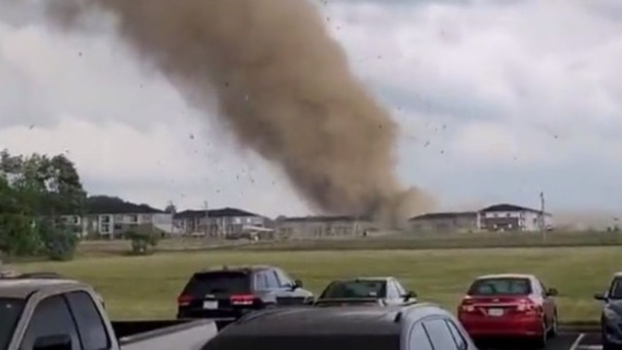 VÍDEO: Tornado deja destrozos a su paso en Indiana, EE. UU.