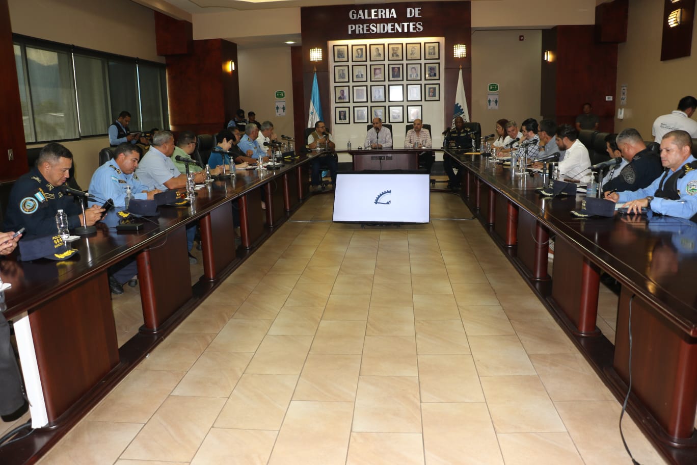 El Secretario de Seguridad se reunió con la CCIT en horas de la tarde de este martes 27 de junio. Foto: Redes sociales