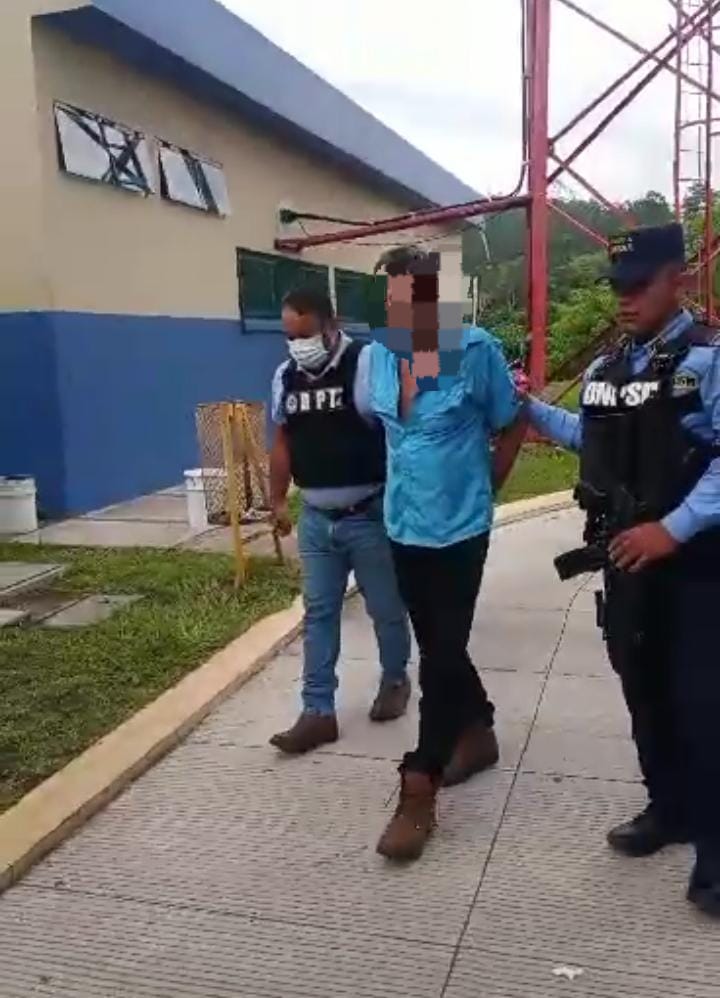 Hasta el momento, las autoridades no han dado más información del agresor ni del caso. Foto: Diseño HRN