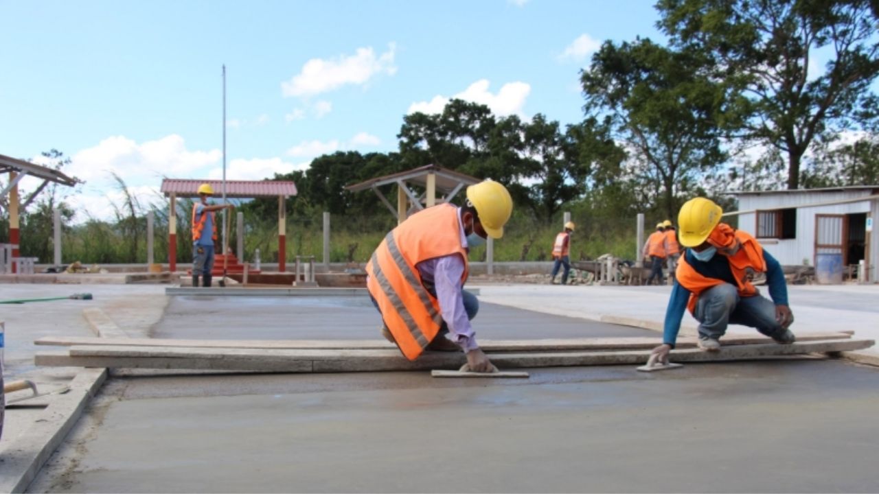 Rubro de la construcción en Honduras opera a medio vapor por falta de mano de obra