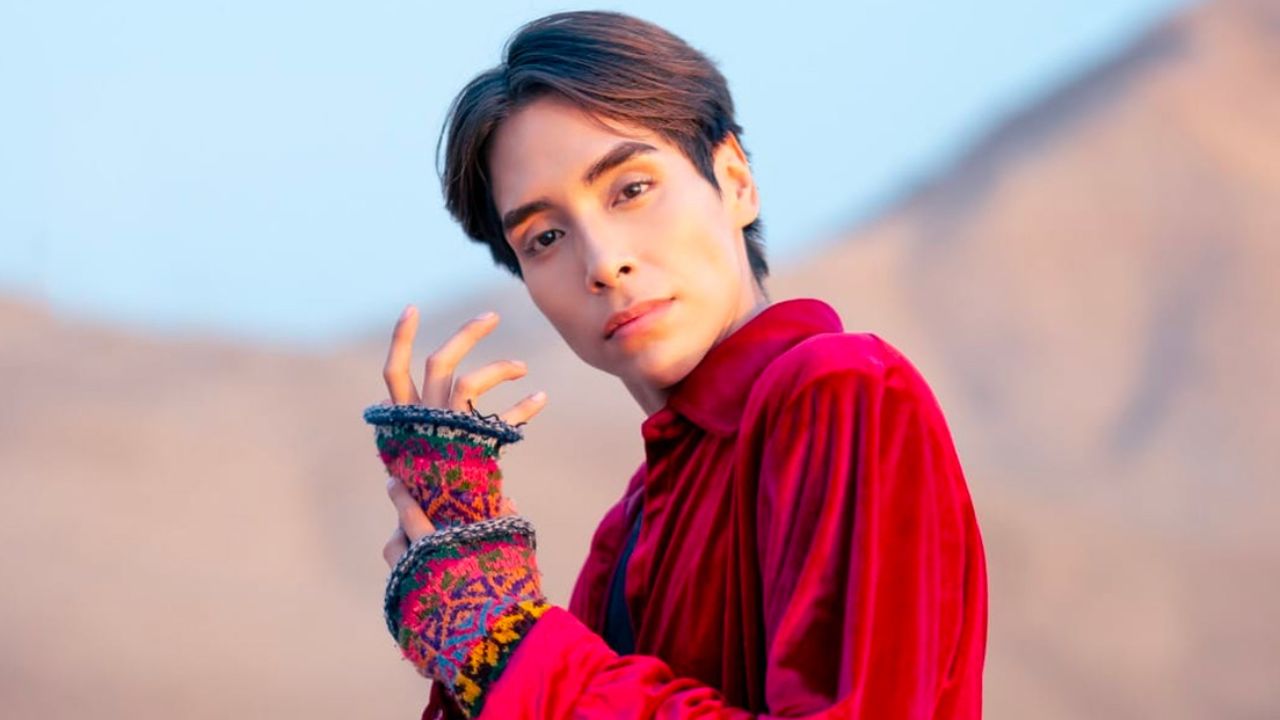 Conoce al cantante indígena peruano que se inspira en el 'K-pop'