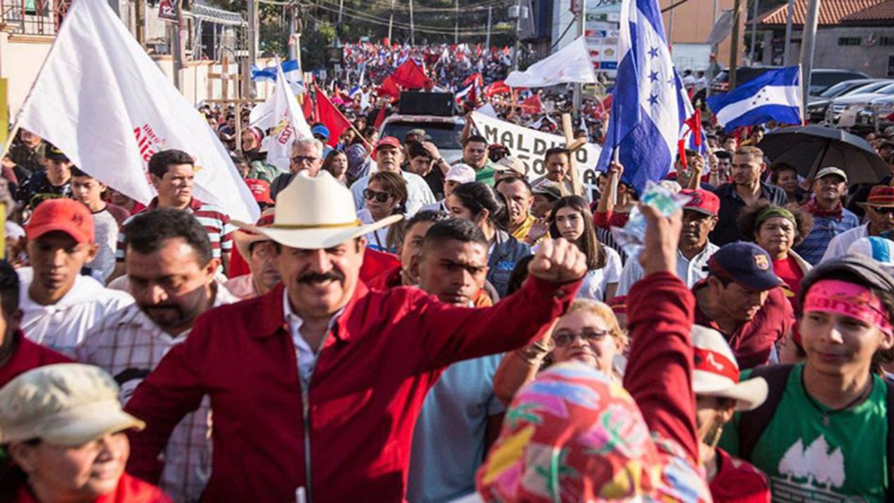 'Mel' Zelaya anunció convocatoria a movilización en apoyo a la aprobación de la Ley de Justicia Tributaria e instalación de la CICIH