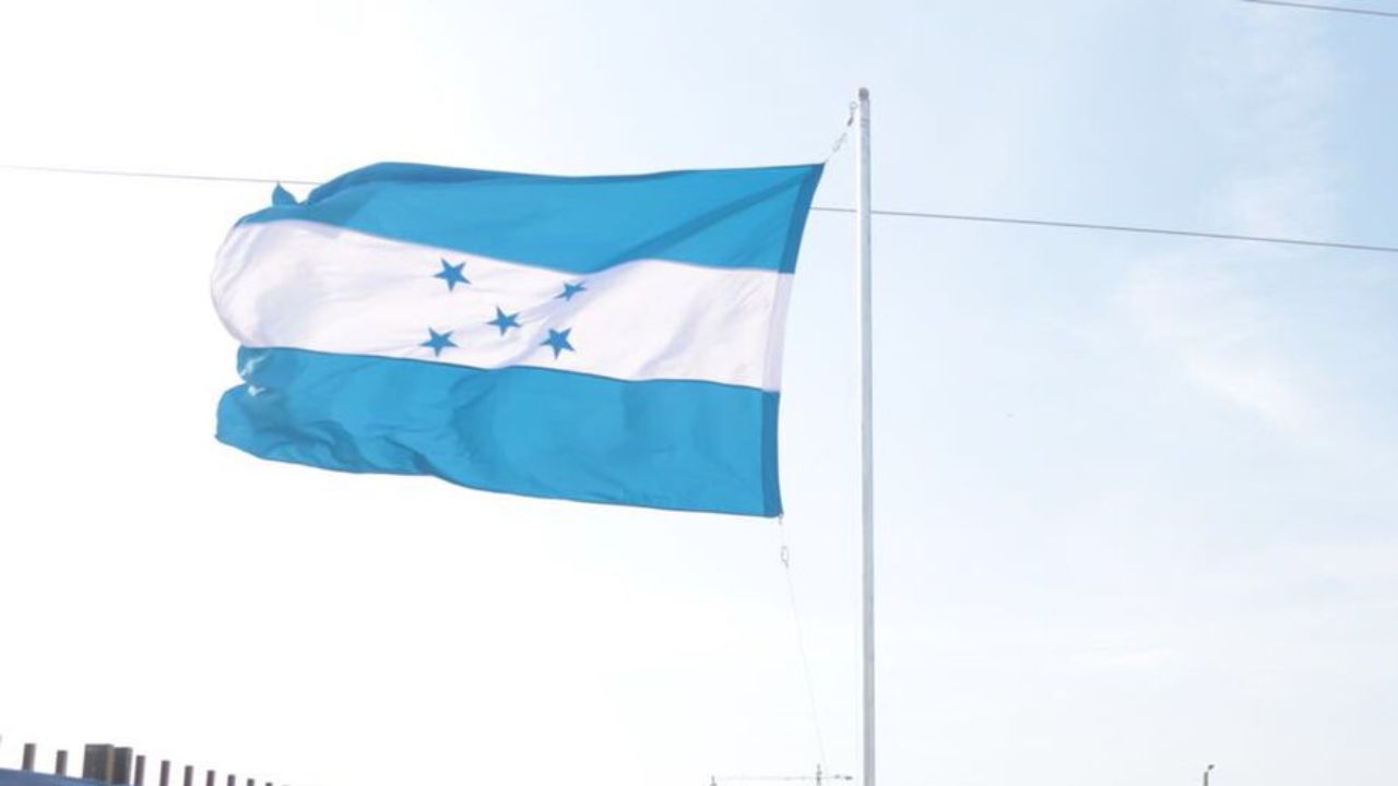 Editorial HRN: Polarización y populismo
