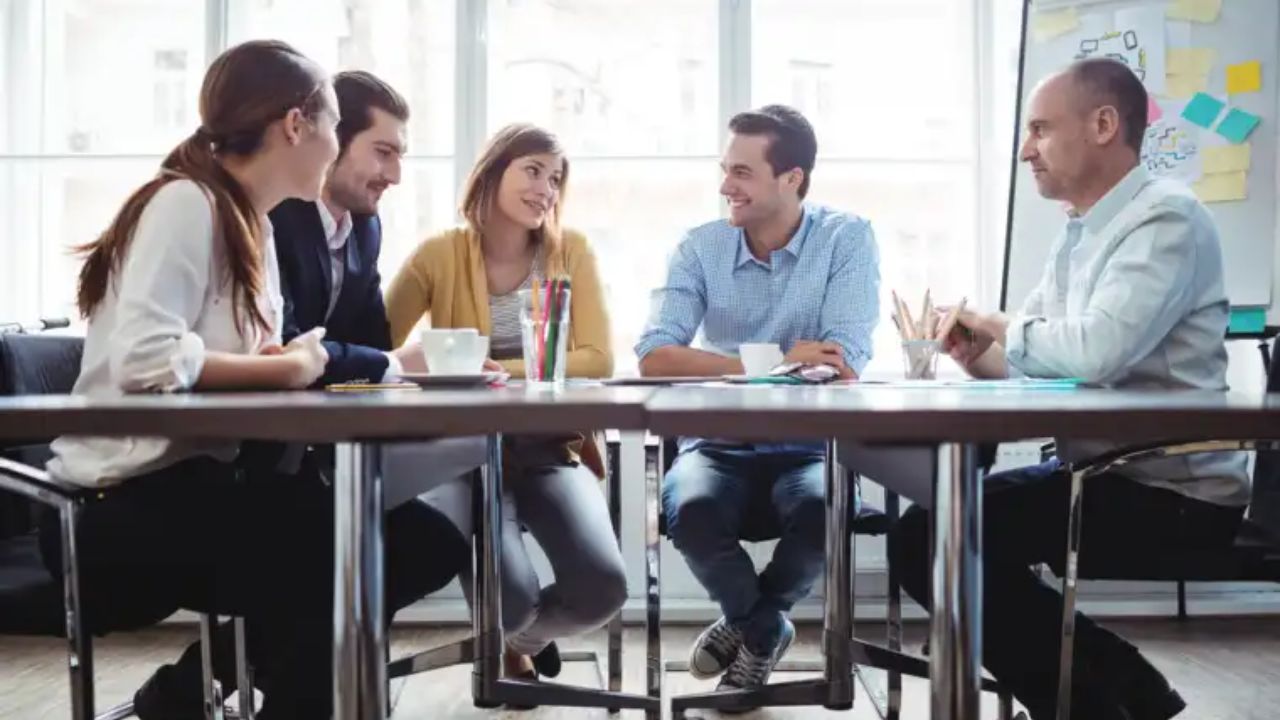 Formas divertidas de relacionarse con otras personas siendo novato en redes