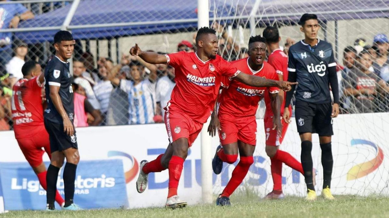 Real Sociedad conservó la categoría tras derrotar a Honduras Progreso en el partido por el no descenso. Foto: Grupo OPSA